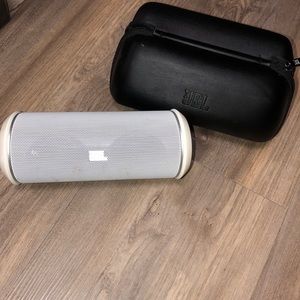 JBL 2 Speaker